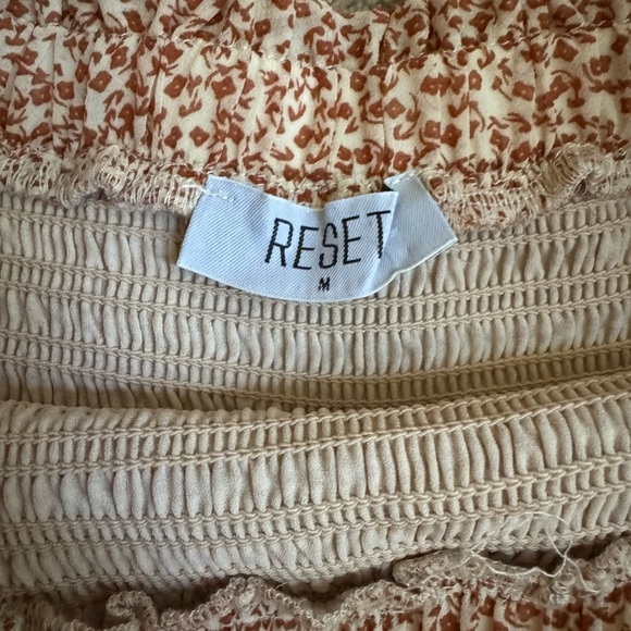 Reset Tiered Mini Skirt Floral Smocked Waist Ruffle Hem Size Medium - Picture 2 of 6